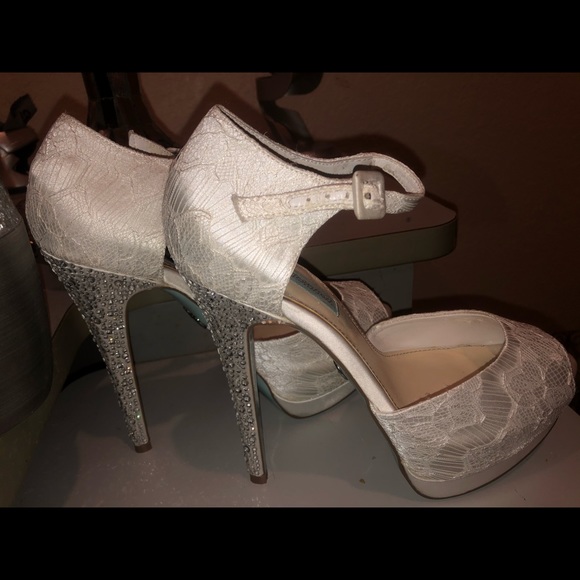 betsey johnson white heels